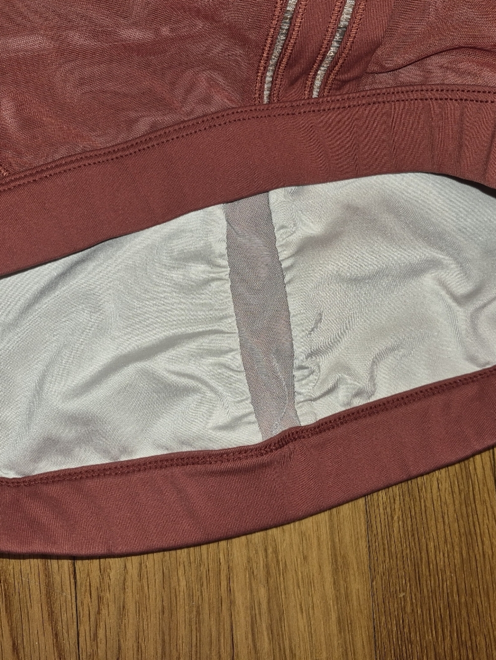 Alo Bra - Picture 5 of 8